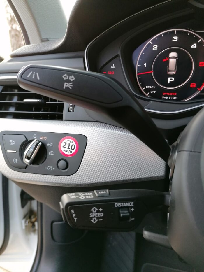 Audi A4 Avant sport 3,0 TDI S-tronic - Image 25