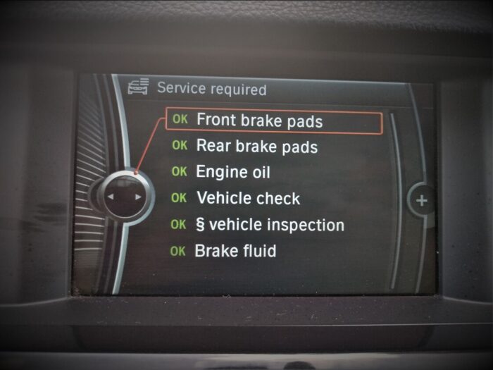 BMW 525d Touring - Image 17