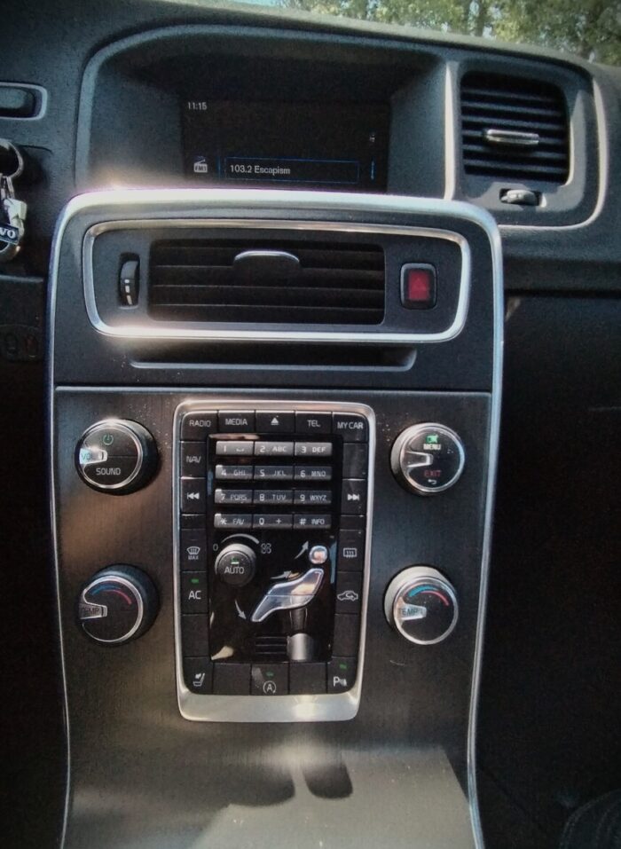 Volvo S60 2.0 Summum - Image 17