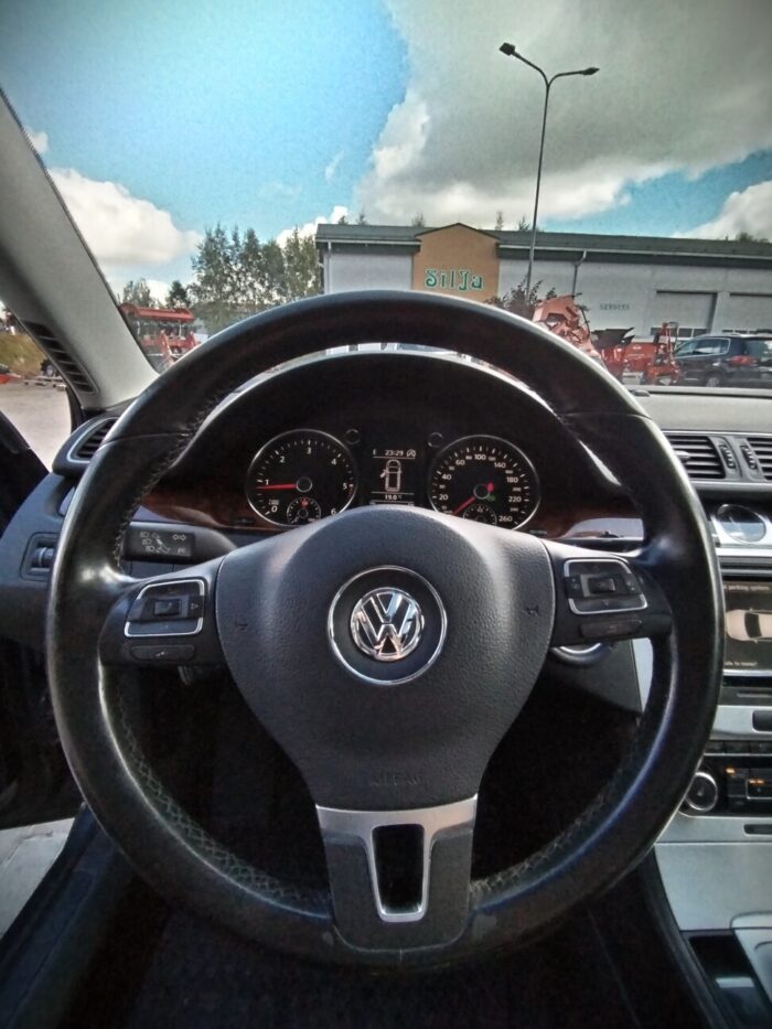 Volkswagen Passat B7 Highline - Image 18