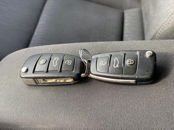 Audi A 4 2,0 TDI Automatik - Image 20