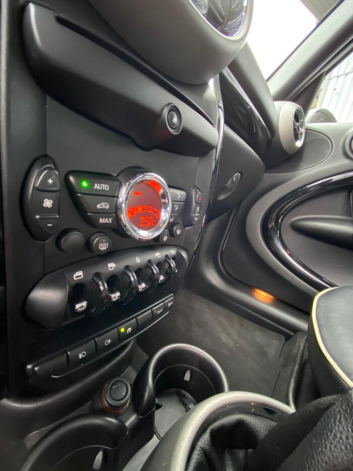 Mini Countryman Cooper SD - Image 9