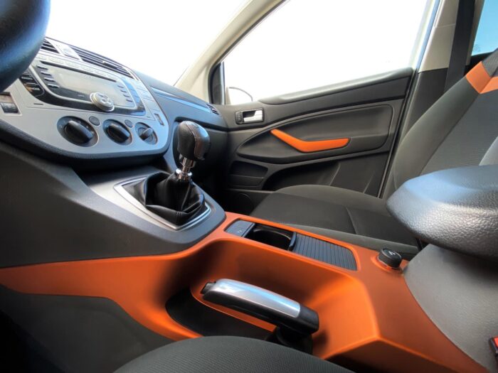 Ford Kuga 2,0 TDCi "Trendline" - Image 8