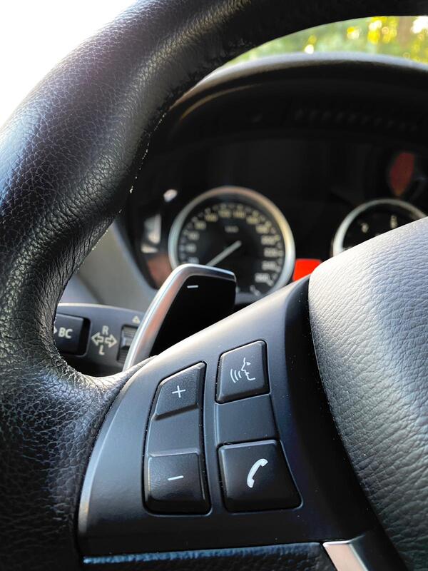 18-2 BMW X6 40d - Image 21