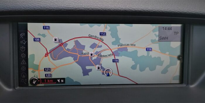 BMW X1 xDrive20d Steptronic - Image 18