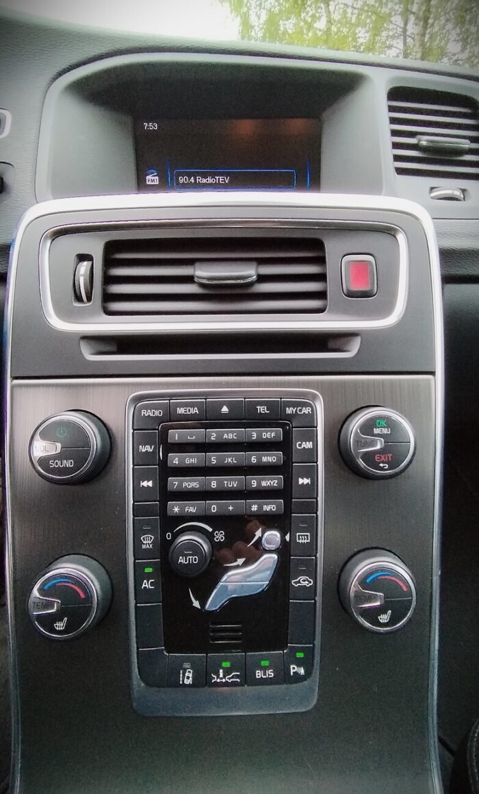 Volvo V60 2,4 D5 Geartronic "Summum" - Image 21