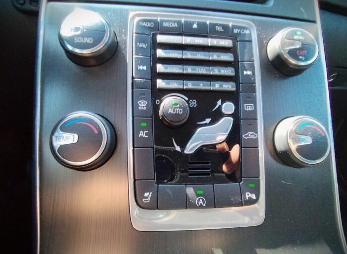 Volvo S60 2.0 Summum - Image 18
