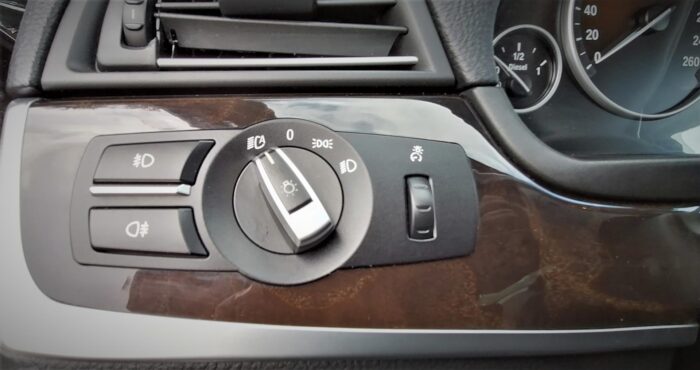 BMW 530d Steptronic - Image 16