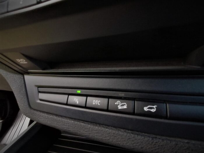 19-1 BMW X5 3.0 SD - Image 22