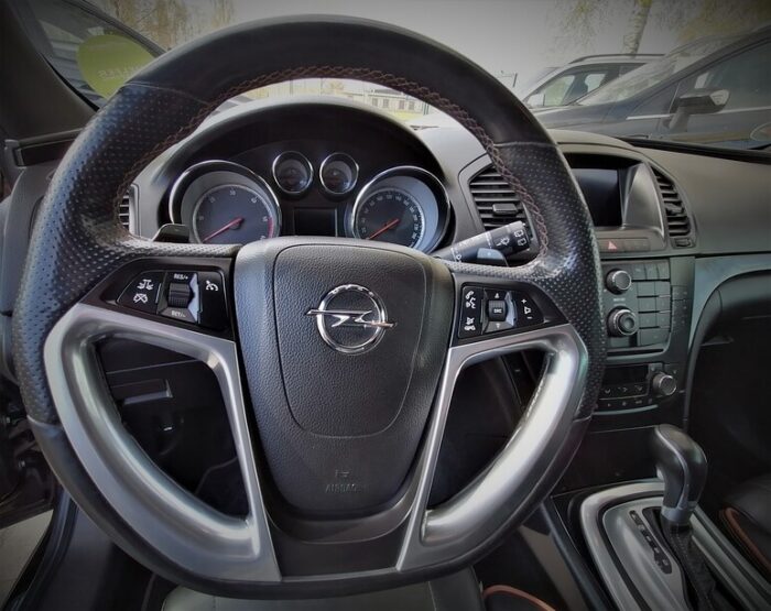 Opel Insignia Sports Tourer 2,0 CDTI 4x4 ActiveSelect "Innovation" - Image 21