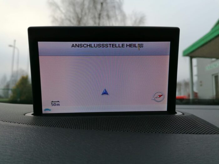 Volvo V70 2,4 D5 Automatik „Momentum“ - Image 9