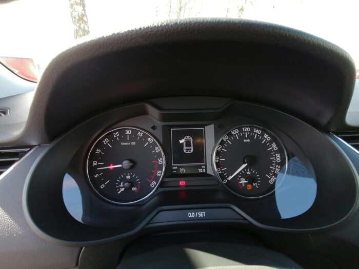 Skoda Octavia Combi 2,0 TDI Green tec "Ambition" - Image 36
