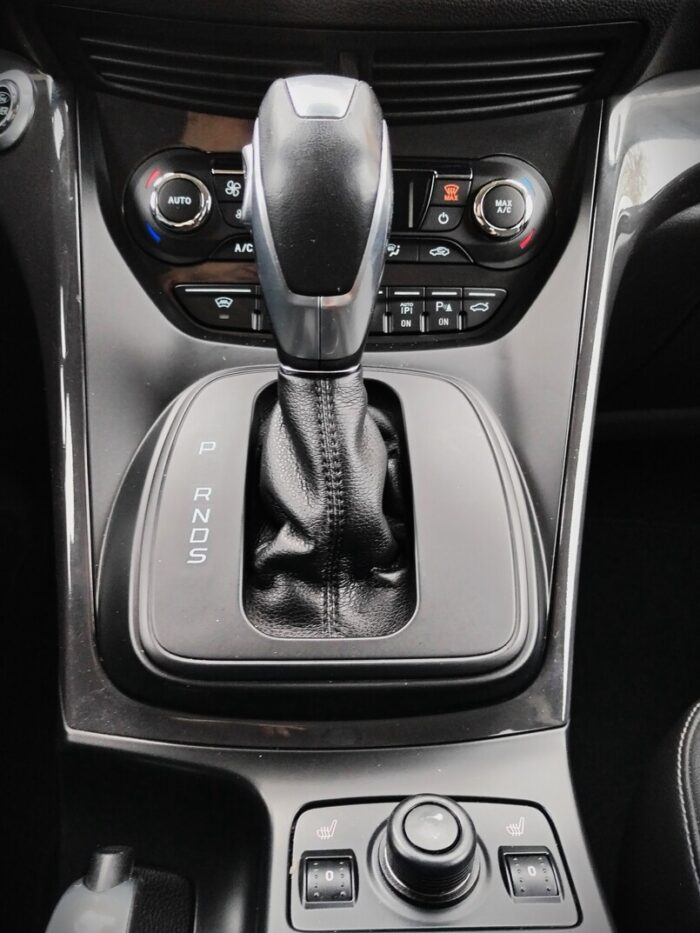 Ford Kuga 2,0 TDCI PowerShift "Titanium" - Image 21