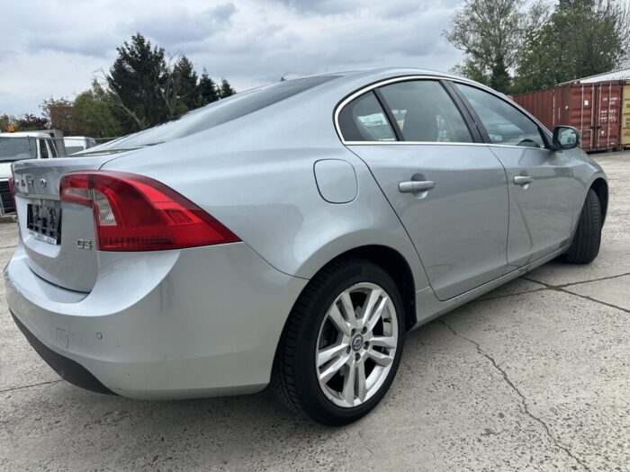 Volvo S60 2.0 Summum - Image 24