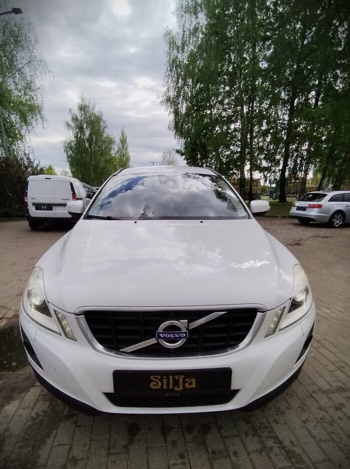 Volvo XC60 AWD 2,4 Diesel Geartronic ,,Momentum " - Image 3