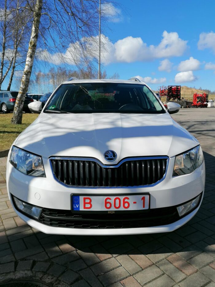 Skoda Octavia Combi 2,0 TDI Green tec "Ambition" - Image 2