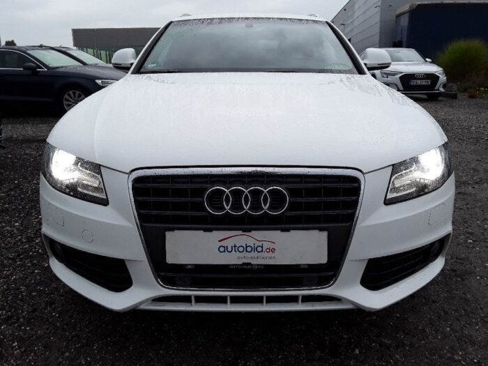 Audi A4 Avant 1,8 TFSI Multitronic - Image 2