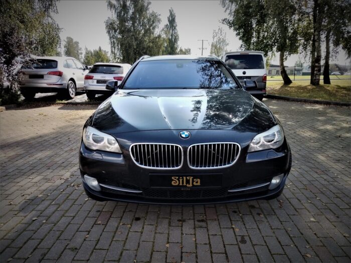 BMW 525d Touring - Image 2