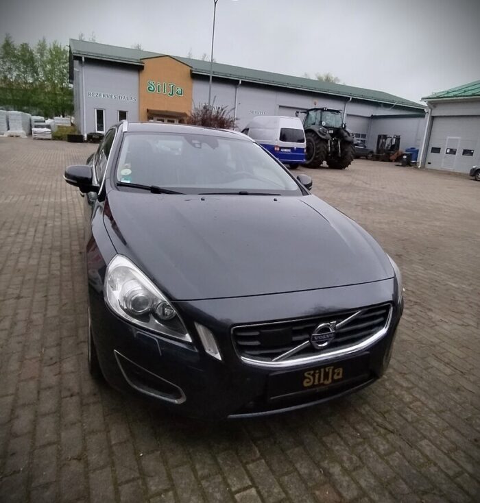Volvo V60 2,4 D5 Geartronic "Summum" - Image 3