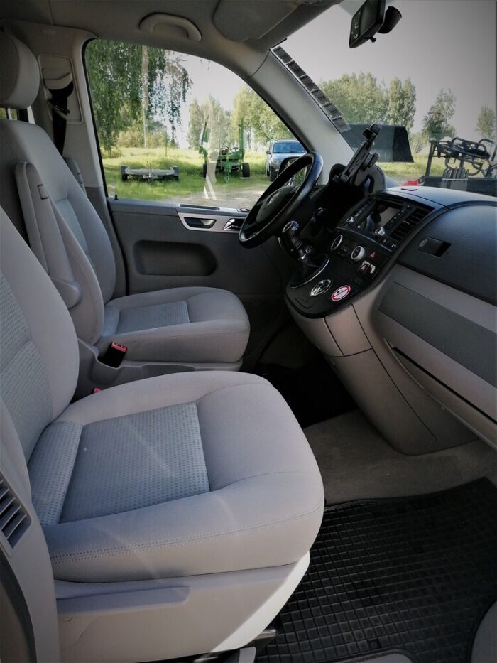 VW T5 Multivan 2,5 TDI - Image 21