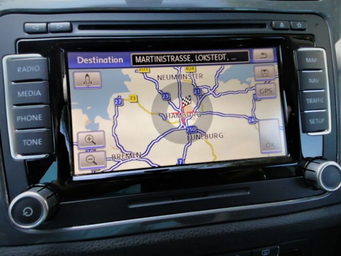 VW Tiguan 2,0 TDI 4Motion "Sport & Style" - Image 21