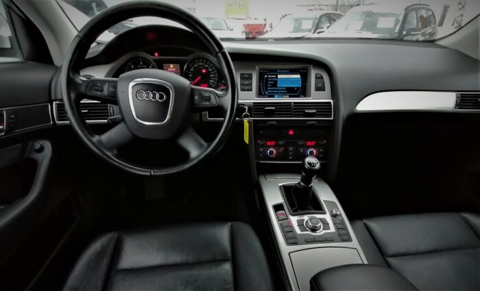 Audi A6 Avant 2,0 TDI - Image 10