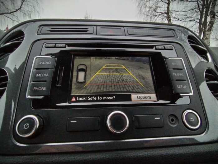 VW Tiguan 2,0 TDI 4MOTION "Sport & Style" - Image 14