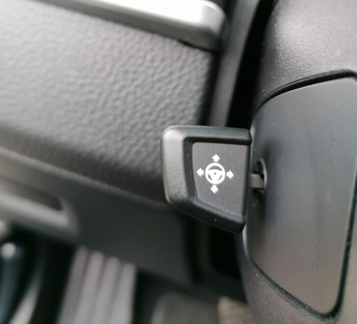 BMW 530d Steptronic - Image 18