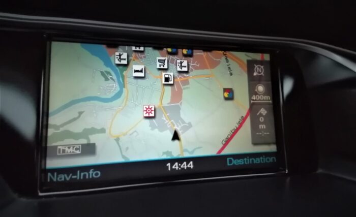 Audi A4 Avant 2,0 TDI "Ambiente" - Image 22