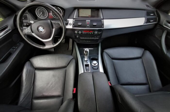 21-3 BMW X5 3.0 SD - Image 25