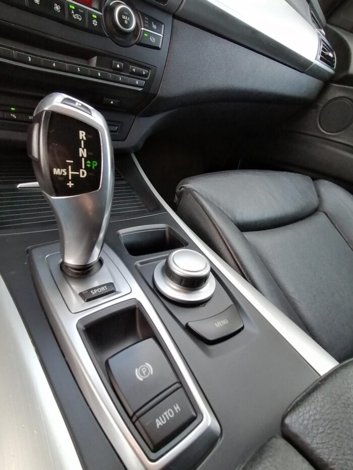 21.2 BMW X5 3.0 SD - Image 24