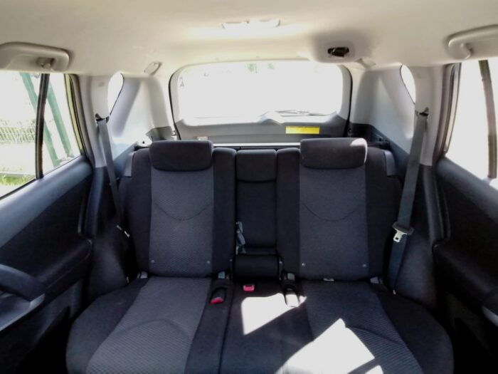 Toyota RAV4 2,2 D-4D "Life" - Image 10