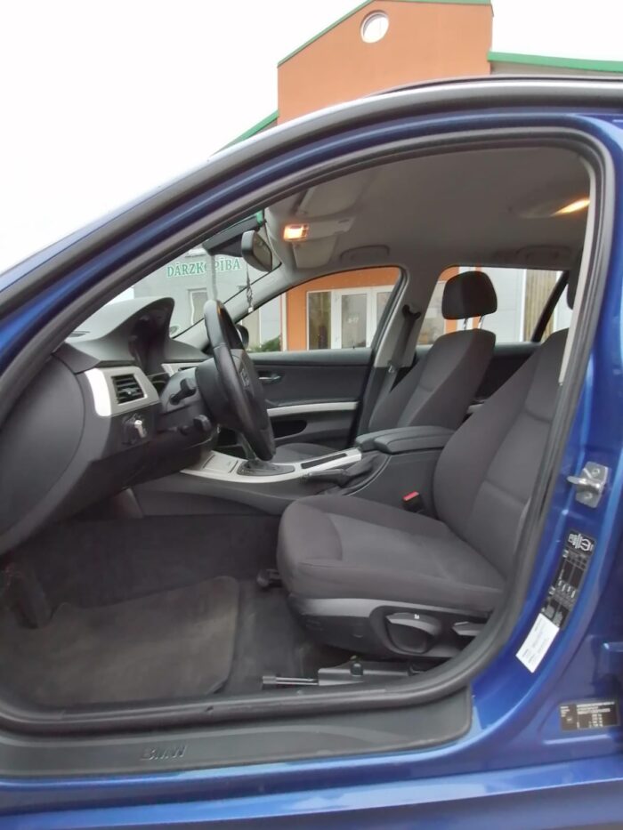 22.1 BMW 320 d Touring Steptronic - Image 5