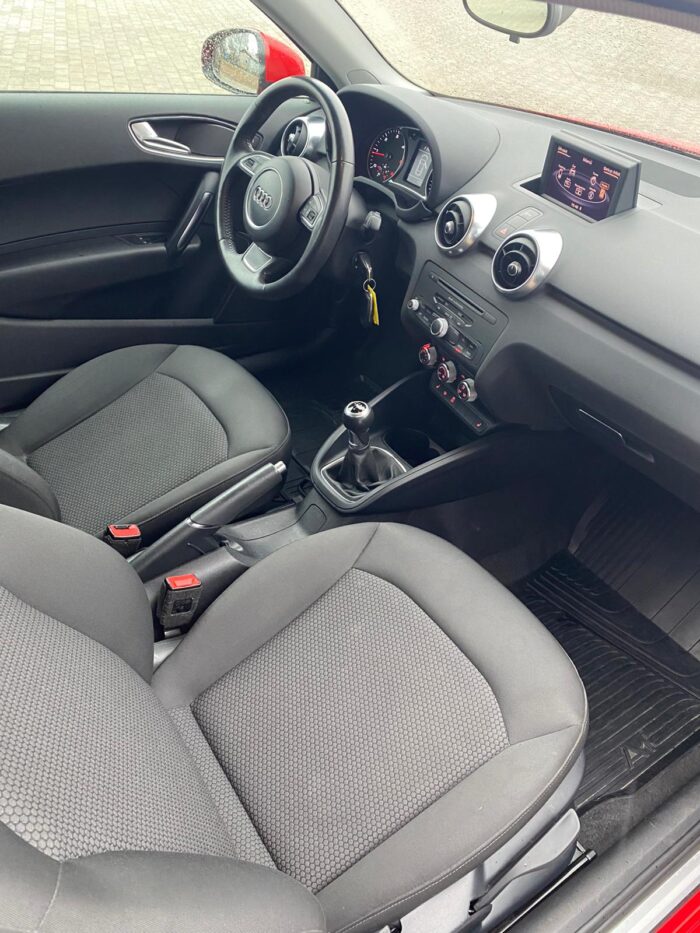 Audi A1 1,6 TDI "Attraction" - Image 36
