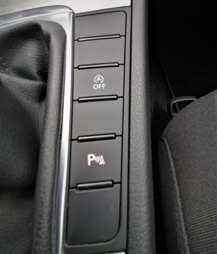 VW Passat Variant 2,0 TDI "Comfortline" - Image 41