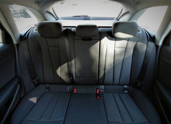 Audi A4 Avant 2,0 TDI S-tronic - Image 24