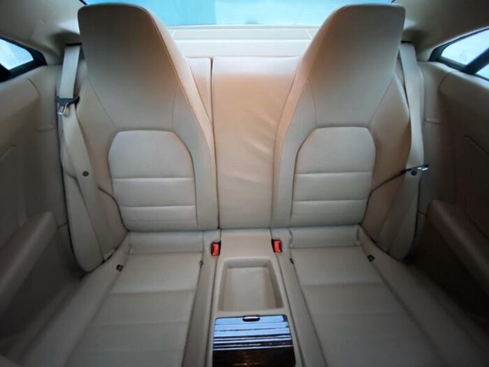 Mercedes-Benz E 350 Coupe CDI BlueEfficiency Automatik "Elegance" - Image 30