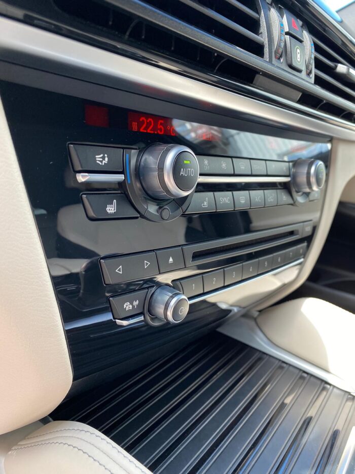 BMW X6M50D Individual - Image 37