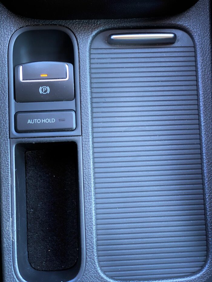 VW Tiguan 2,0 TDI 4Motion "Cup Sport & Style" - Image 33