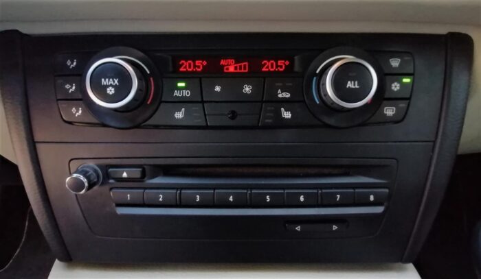 BMW X1 xDrive 23d Steptronic "xLine" - Image 29
