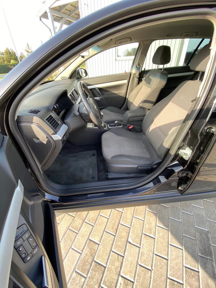 Opel Vectra Caravan 1,9 CDTI “Edition” - Image 29