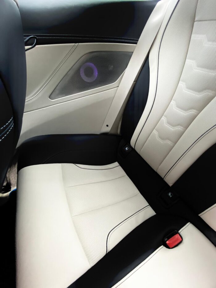 25-1 BMW M850i xDrive Coupe First Edition 1-400 - Image 32