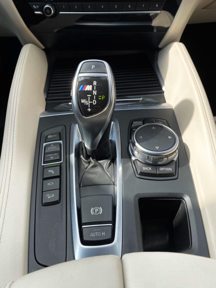 BMW X6M50D Individual - Image 59