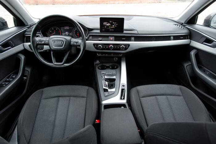 Audi A4 Avant 2,0 TDI S-tronic - Image 8