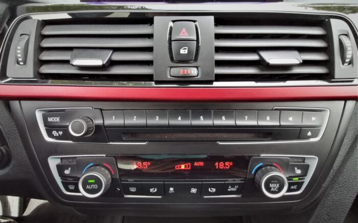 BMW 320 d Touring Steptronic "Sport Line" - Image 54
