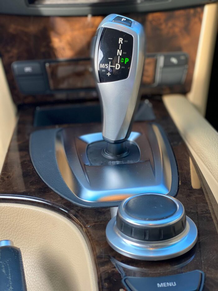 BMW 530i Automatik 3.0 Benzīns - Image 4