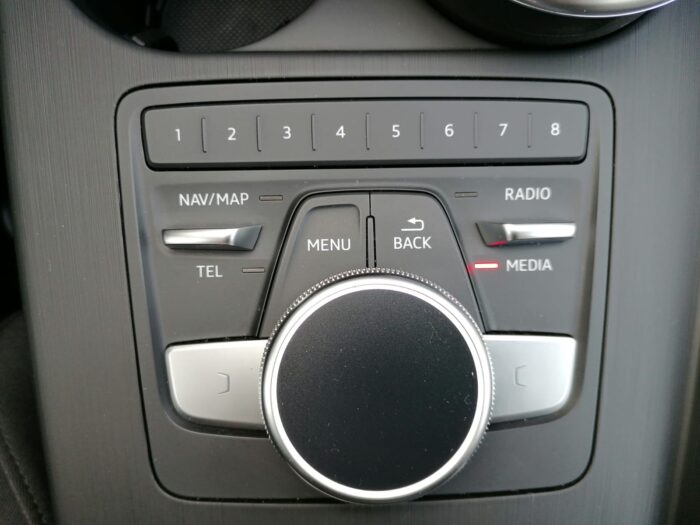 Audi A4 Avant sport 3,0 TDI S-tronic - Image 11