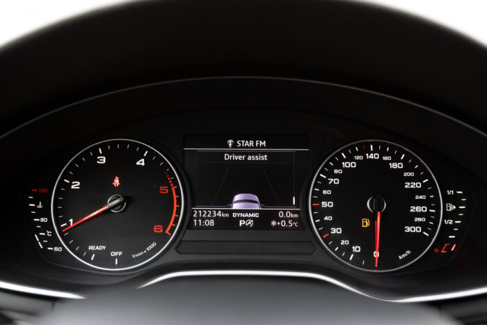 Audi A4 Avant 2,0 TDI S-tronic - Image 9