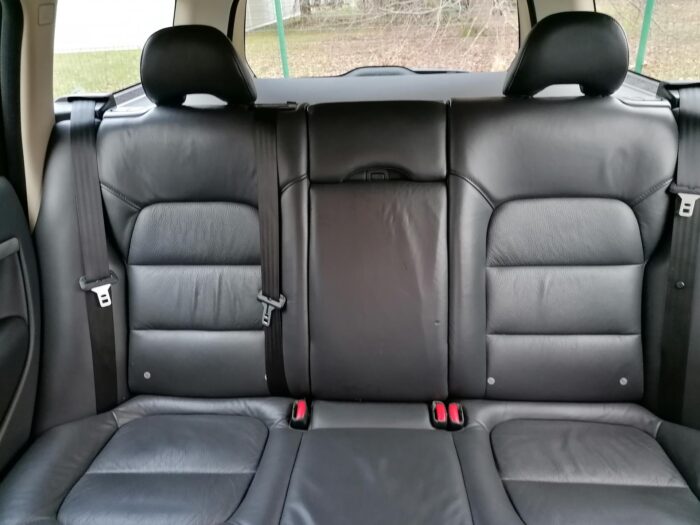 Volvo V70 2,4 D5 Automatik „Momentum“ - Image 11