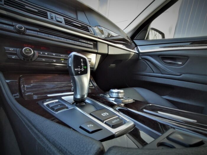 BMW 530d Steptronic - Image 24